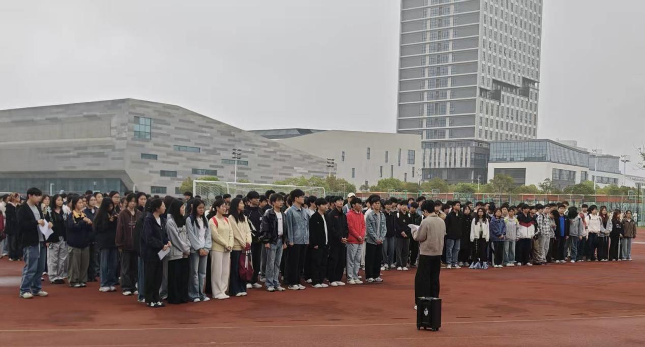十八禁不卡国产在线播放