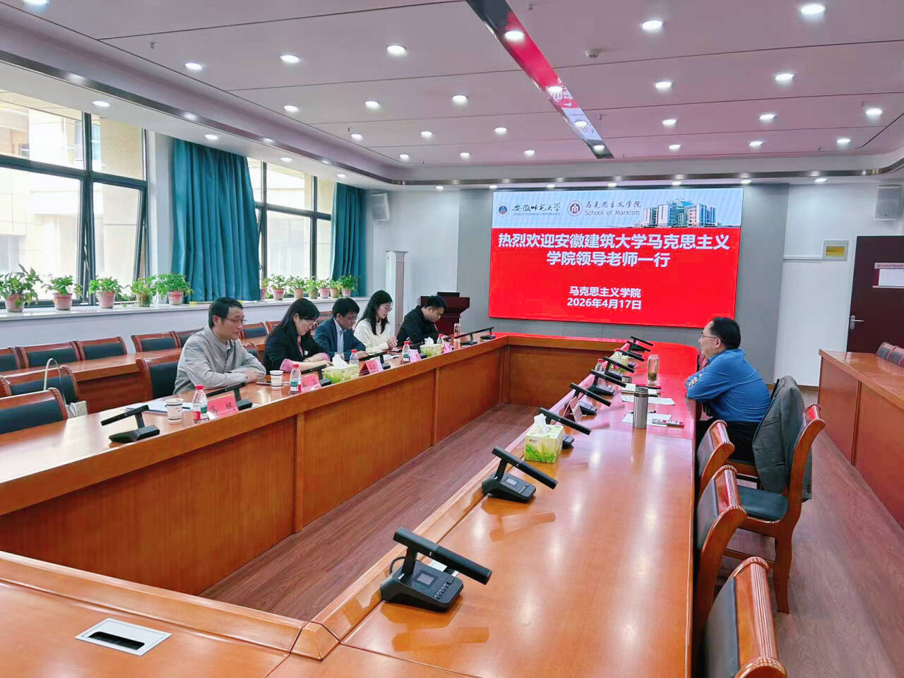 十八禁不卡国产在线播放
