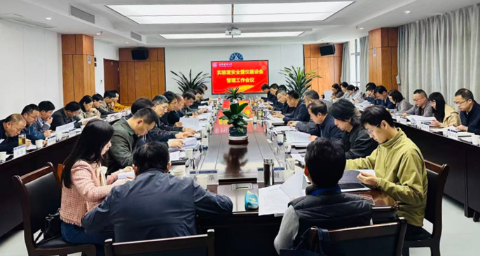 十八禁不卡国产在线播放