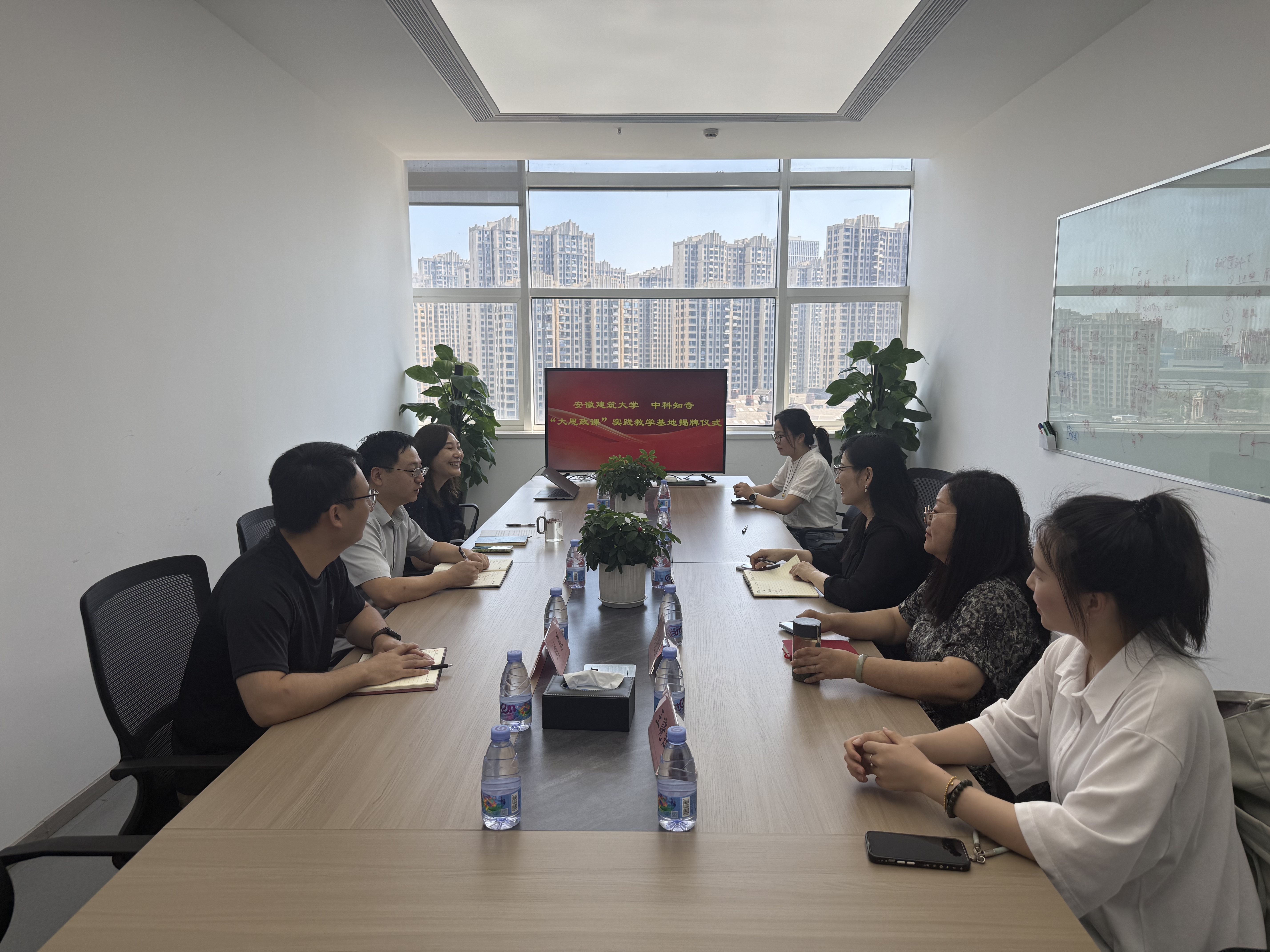 十八禁不卡国产在线播放